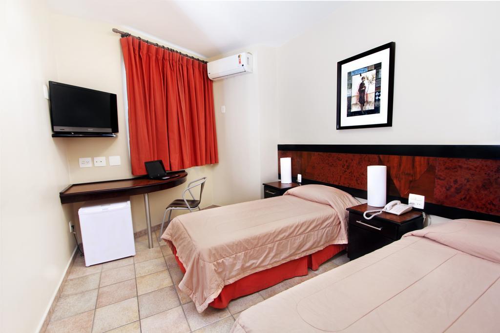 Hotel Dom Henrique Timóteo Zewnętrze zdjęcie
