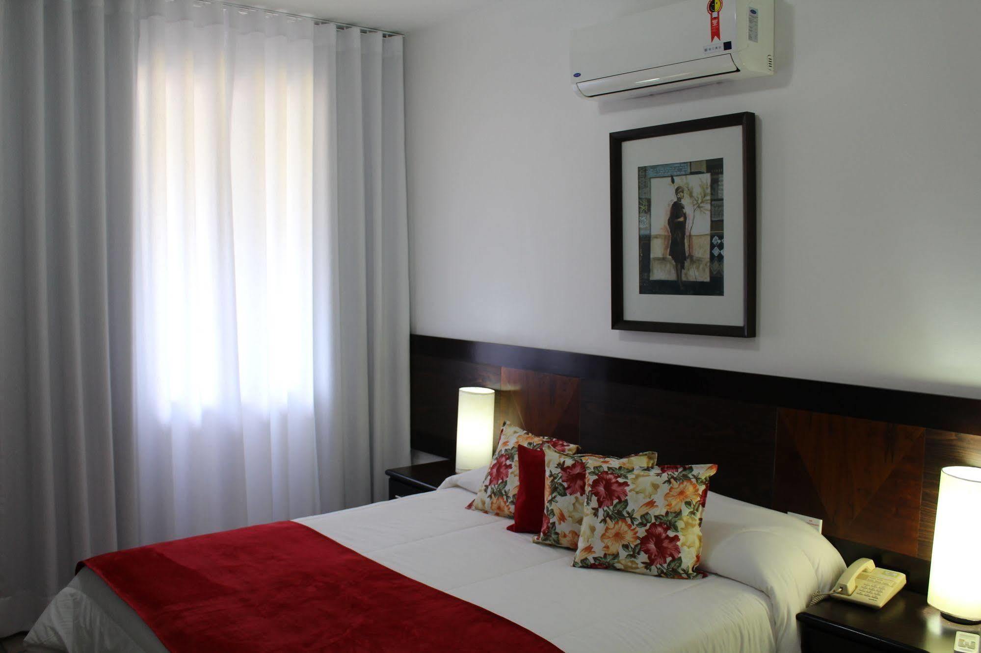 Hotel Dom Henrique Timóteo Zewnętrze zdjęcie
